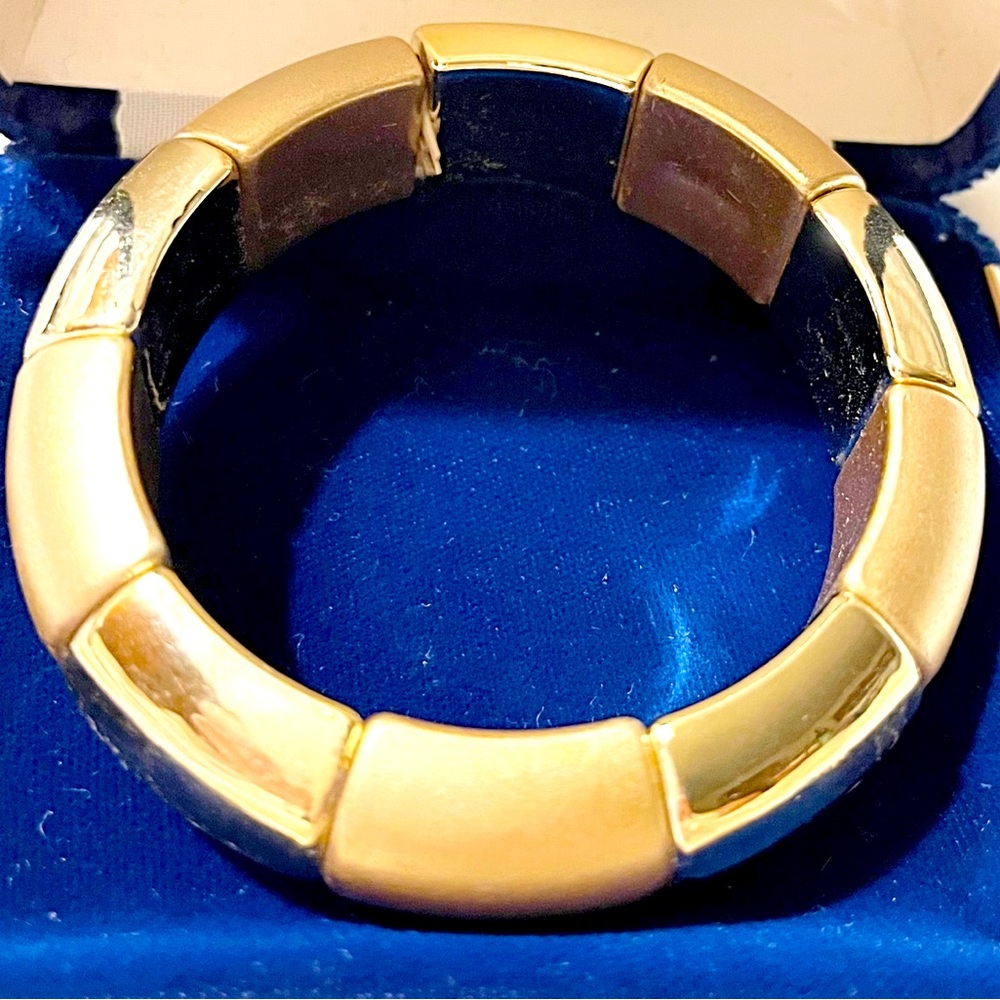Golden Stretchy Bracelet